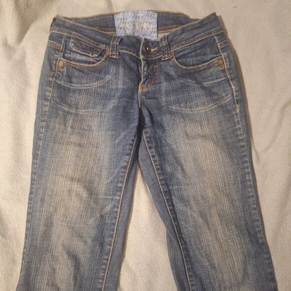 XOXO Flare Jeans Womens 5/6 Vintage Blue Faded Bootcut *Missing Rear Button* - Picture 3 of 12